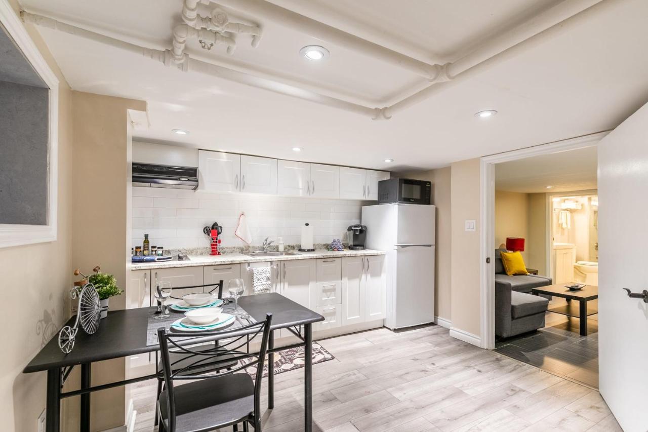 Newly Renovated - Cozy 1Br Apt With Netflix - Prime Location 토론토 외부 사진