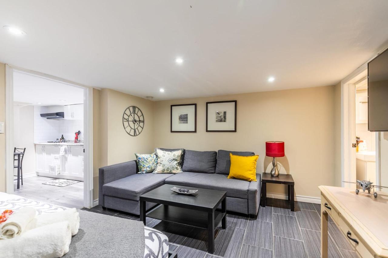 Newly Renovated - Cozy 1Br Apt With Netflix - Prime Location 토론토 외부 사진